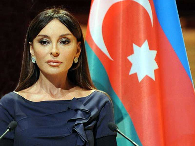 Mehriban Əliyeva Həmrəylik Günü və Yeni illə bağlı paylaşım edib
