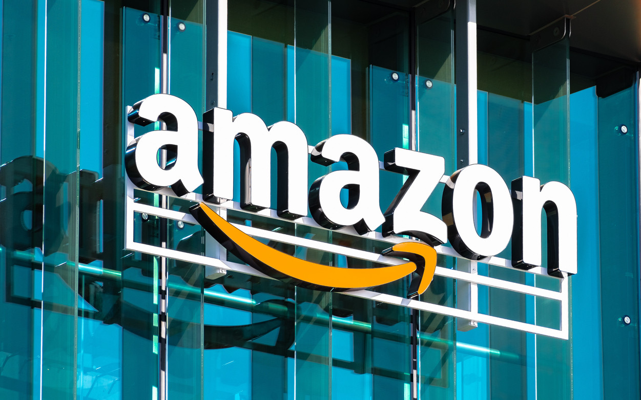 İranın Bəhreyndə yerləşən “Amazon” serverlərinə hücum etdiyi iddia olunur