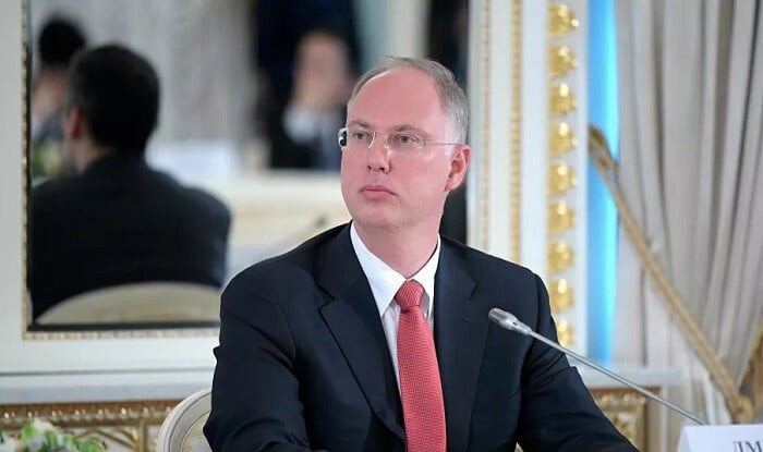 Putinin nümayəndəsi məşhur qəzeti süni intellektdən istifadə etməyə çağırıb