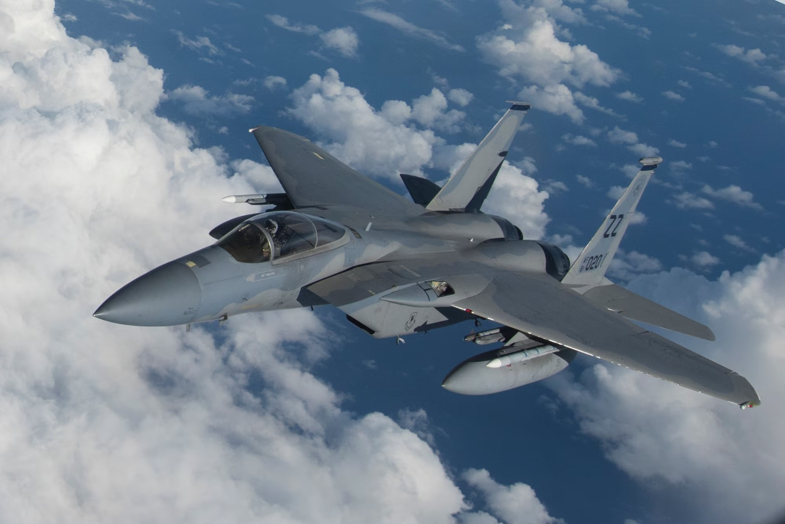 KİV: ABŞ-nin F-15 qırıcısının heyət üzvlərindən biri xilas edilib