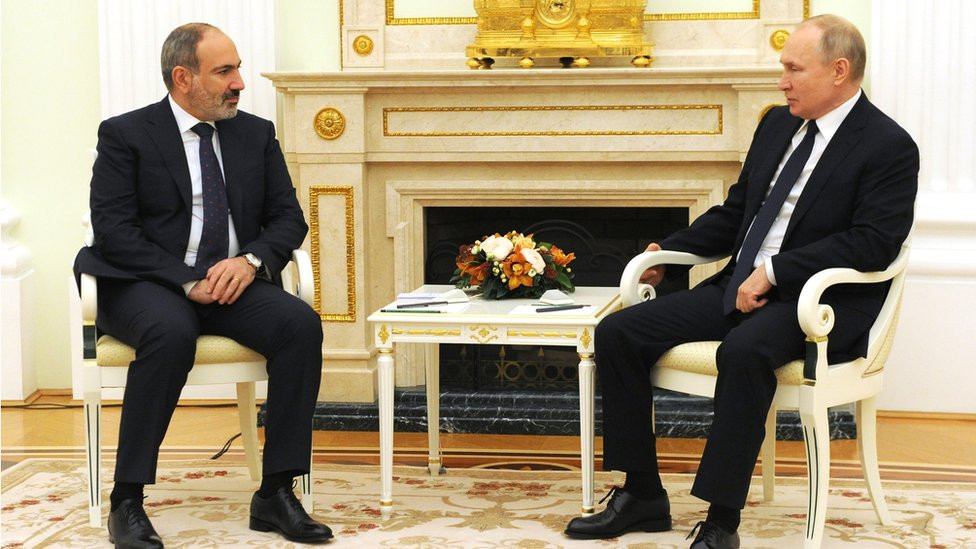 Paşinyanla Putinin görüşü: İkitərəfli münasibətlərdə nələr dəyişəcək?