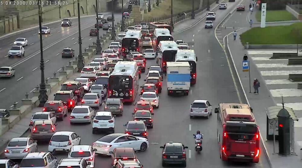 DİQQƏT: Bu yollarda tıxac var