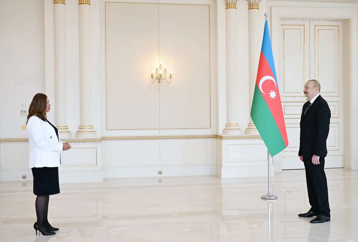 İlham Əliyev Kolumbiyanın Azərbaycana yeni təyin olunmuş səfirini qəbul edib -