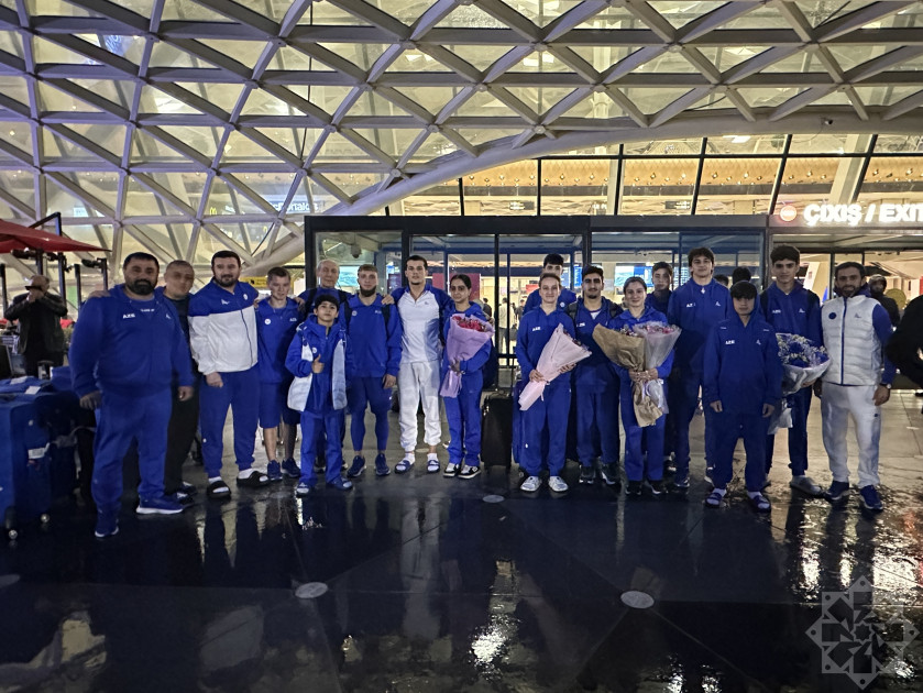 Portuqaliyada tarix yazan gimnastlar Vətənə qayıdıblar