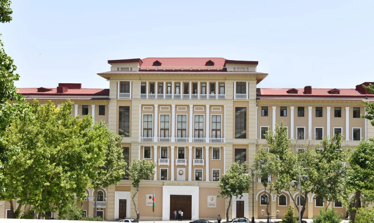 Nazirlər Kabineti hava limanları və aerodromlarla bağlı qərar verib