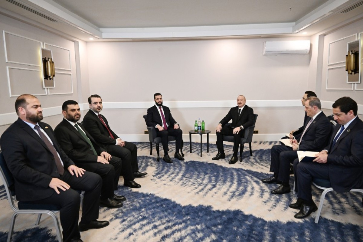 Prezident İlham Əliyev Antalyada Əhməd Əl Şaraa ilə görüşüb