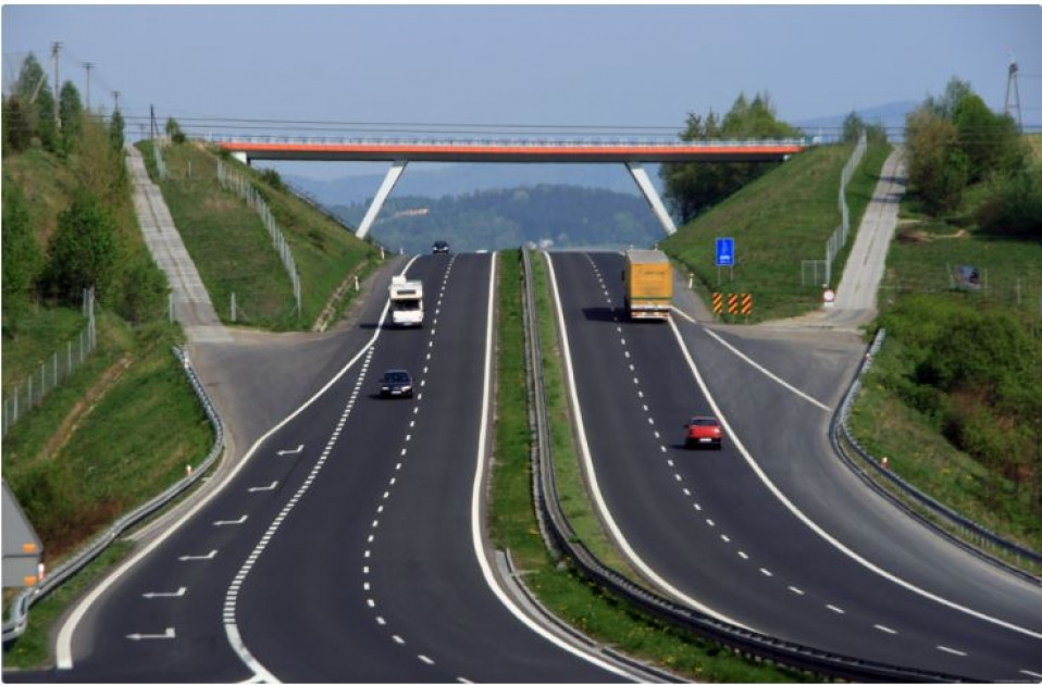 Yol Fondunda planlaşdırma və xərc uyğunsuzluqları aşkar edilib