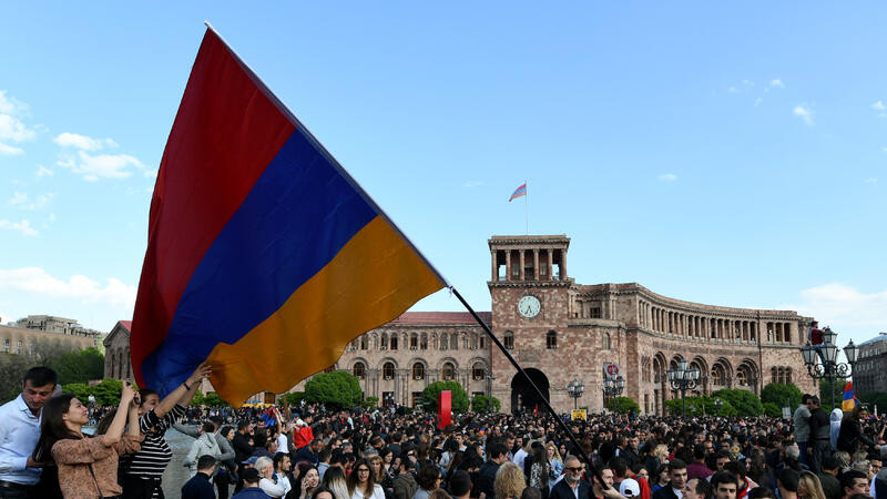 Ermənistanda seçki öncəsi gərginlik -