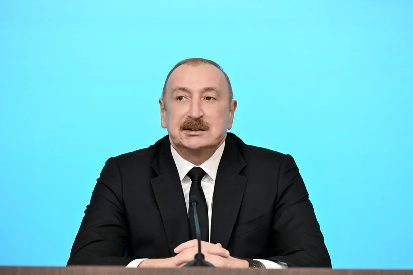 İlham Əliyev: Xarici borcun azaldılması planının yerinə yetirildiyini düşünürəm