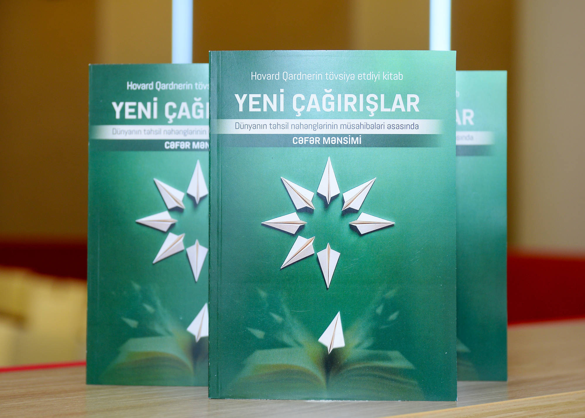 Nazir müavini “Yeni çağırışlar” kitabının təqdimat mərasimində iştirak edib