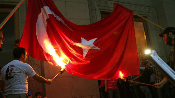 Ermənistanda radikal millətçilik yenidən güclənir? -