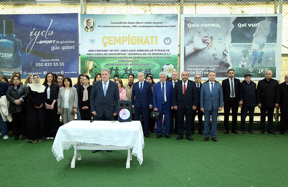 AMEA-da Ümummilli Lider Heydər Əliyevin anadan olmasının 103-cü ildönümünə həsr edilən futbol çempionatının açılışı olub