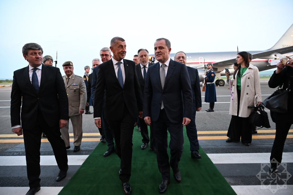 Çexiyanın Baş naziri Azərbaycana gəlib