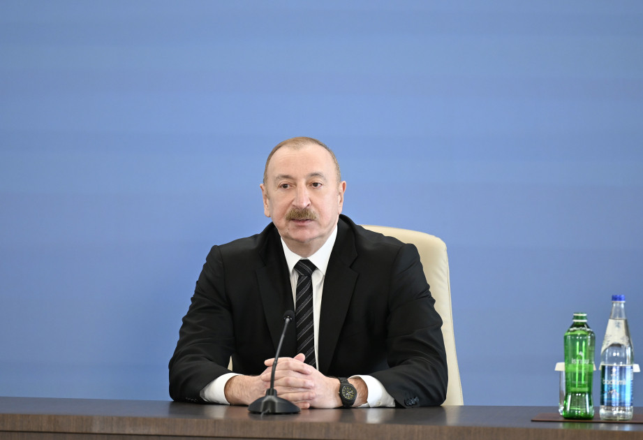 Prezidentin sosial şəbəkə hesabında Babişin Azərbaycana səfəri ilə bağlı videoçarx paylaşılıb