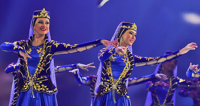 Milli rəqslərimiz təhrif olunur? – Zəriflik və incəlik qorunmalıdır
