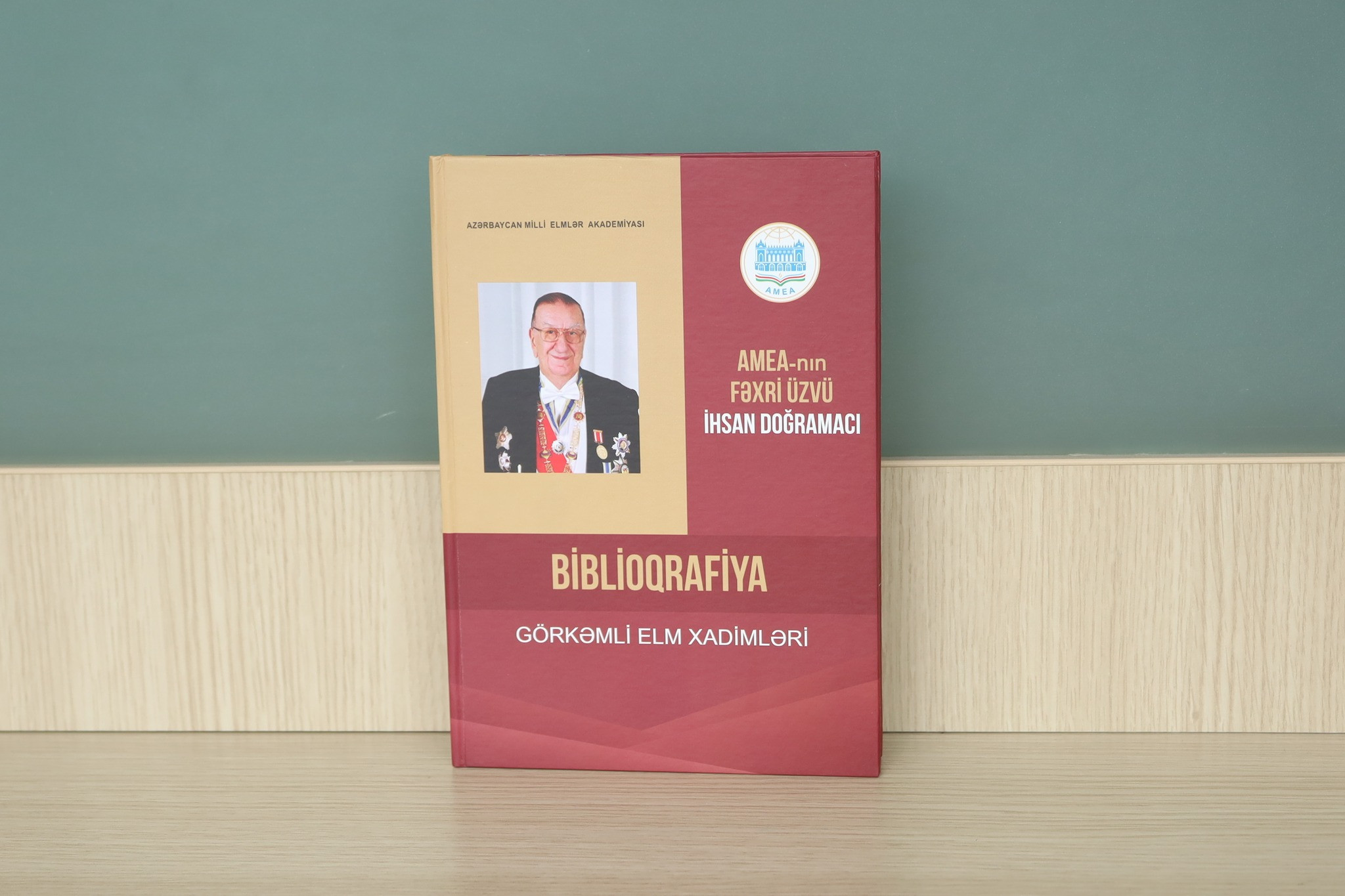 Azərbaycanın görkəmli alimi, professor İhsan Doğramacının biblioqrafik göstəricisi işıq üzü görüb