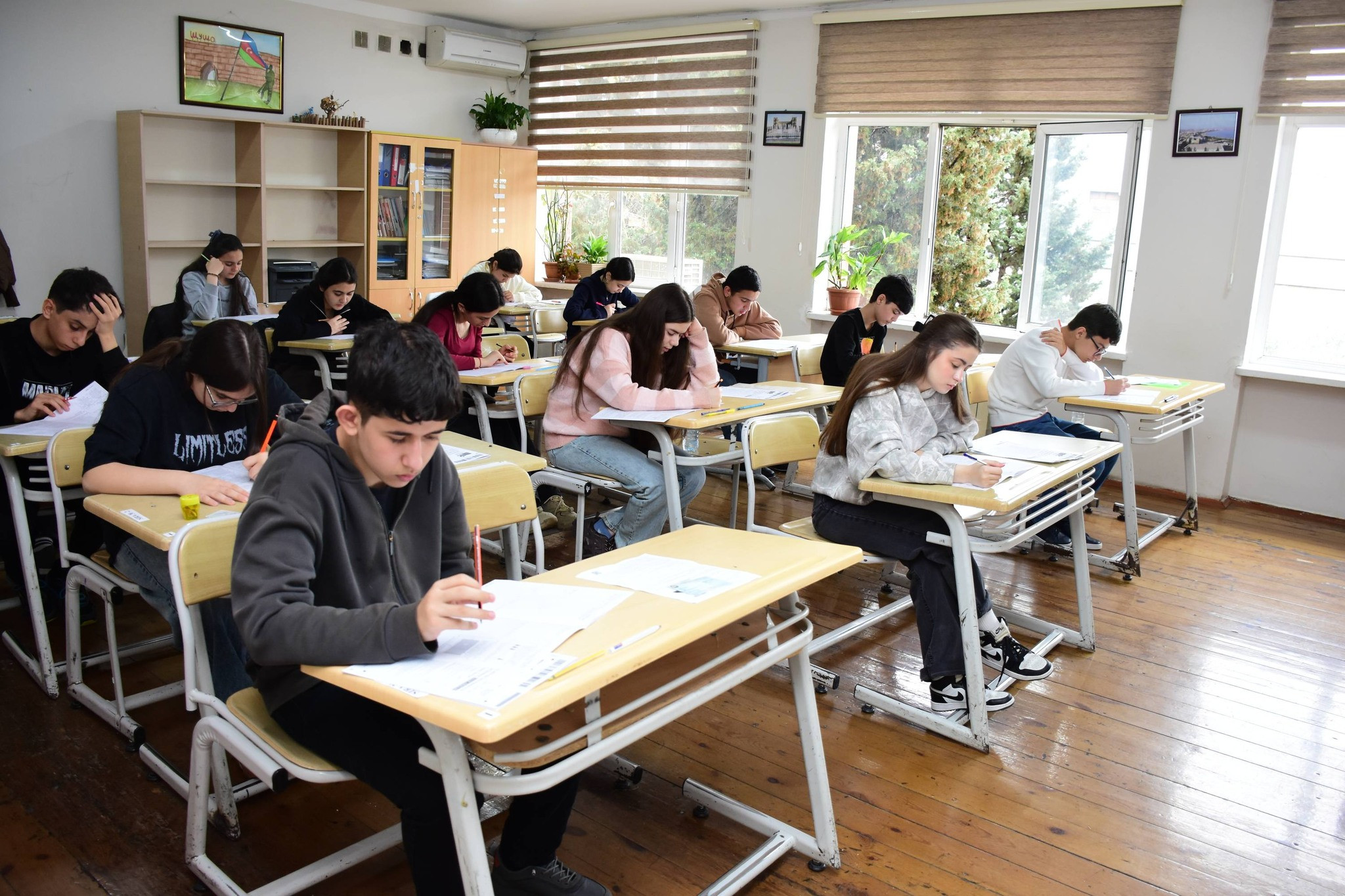 Buraxılış imtahanında 8 nəfər maksimum nəticə göstərib