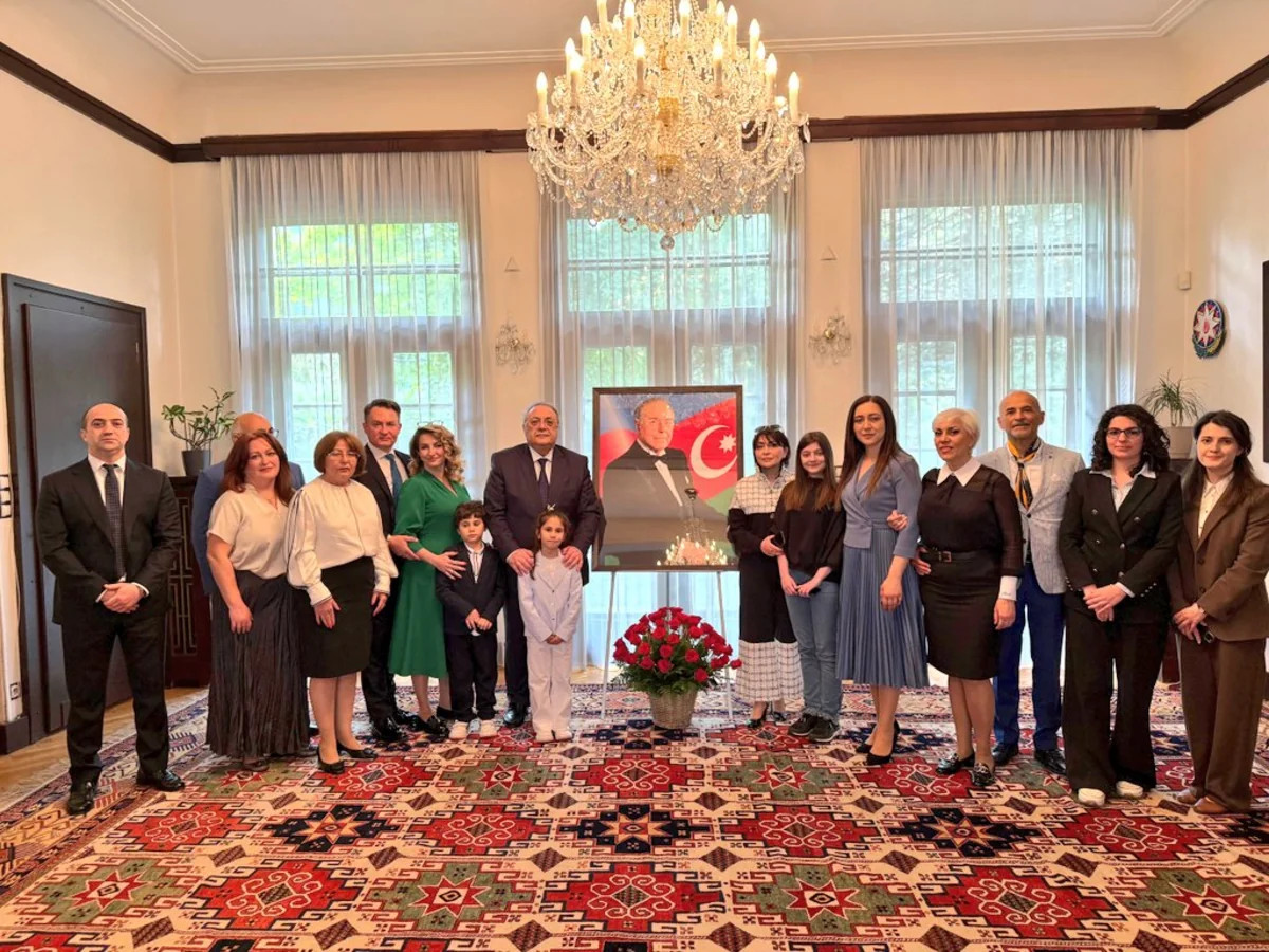 Çexiyada Heydər Əliyevin anadan olmasının 103 illiyi qeyd edilib