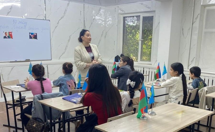Şimkənddə Ümummilli Lider Heydər Əliyevin anadan olmasının 103-cü ildönümünə həsr edilən açıq dərs keçirilib