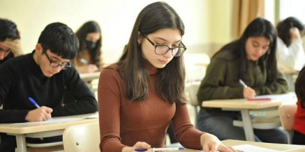 Minlərlə namizəd üçün taleyüklü mərhələ başladı
