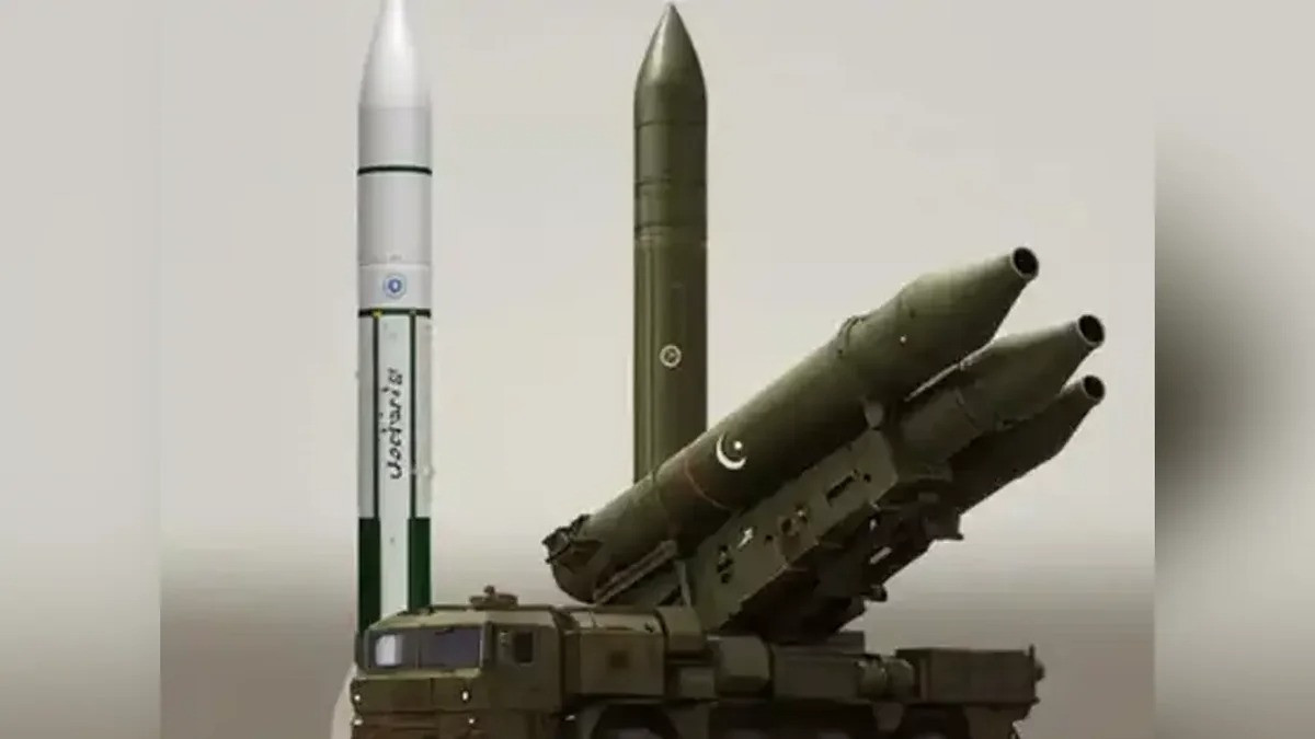 Pakistan yeni qanadlı raketini sınaqdan keçirib