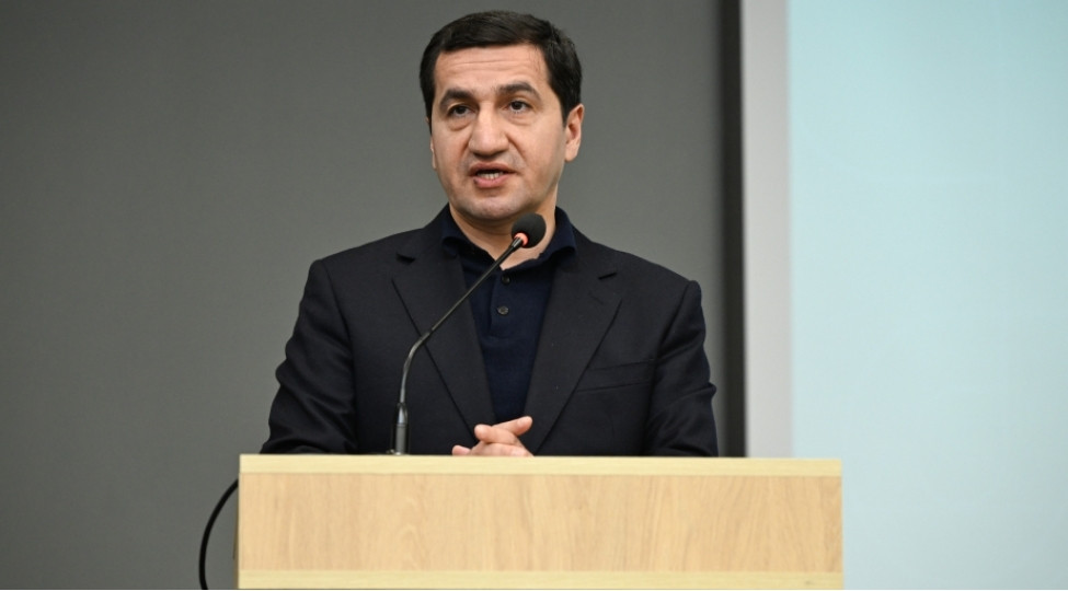 Hikmət Hacıyev: Azərbaycana qərəzli yanaşanlara qrant verənlərin sayı azalıb