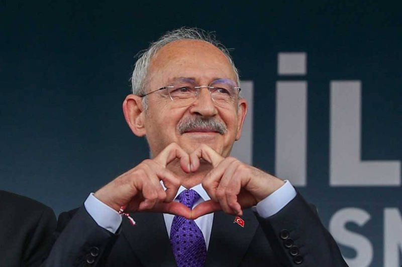 CHP-də böhran: Kılıçdaroğlu yenidən sədr olub
