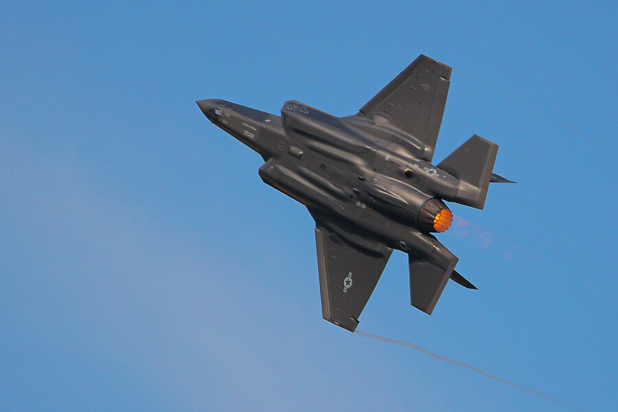 Polşa ABŞ-dən ilk F-35 qırıcılarını alıb