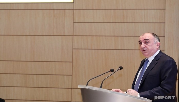 &ldquo;Əşi, sən Allah bəsdir..." -&nbsp;Elmar Məmmədyarov jurnalistin sualına belə cavab verdi