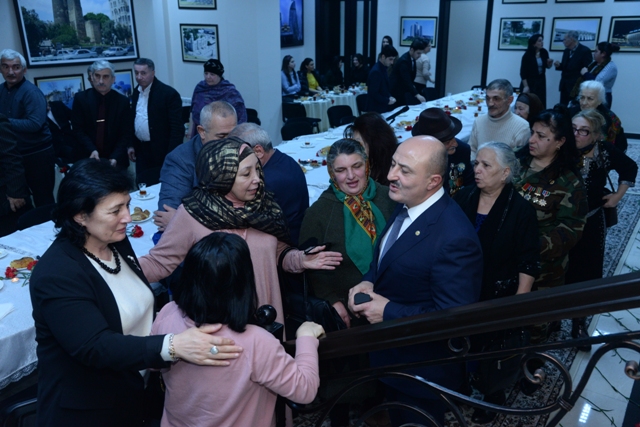 İcra başçısı: "20 Yanvar faciəsi tariximizə xalqımızın şərəf və qəhrəmanlıq səhifəsi kimi yazılmışdır" - Nəsimidə tədbir + FOTOLAR