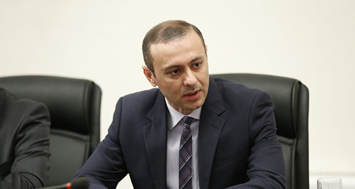 Ermənistan TŞ katibi: "Paşinyanın iqtidara gəlişindən sonra bir neçə dəfə çevriliş cəhdləri olub"