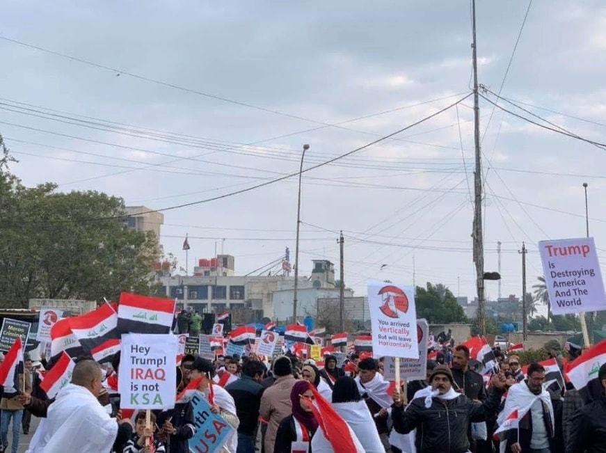 Bağdadda ABŞ-ın ölkədəki hərbi varlığına qarşı kütləvi etiraz yürüşü keçirilir