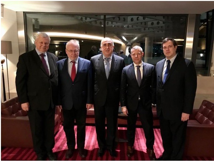 Elmar Məmmədyarov Cenevrdə həmsədrlərlə görüşdü