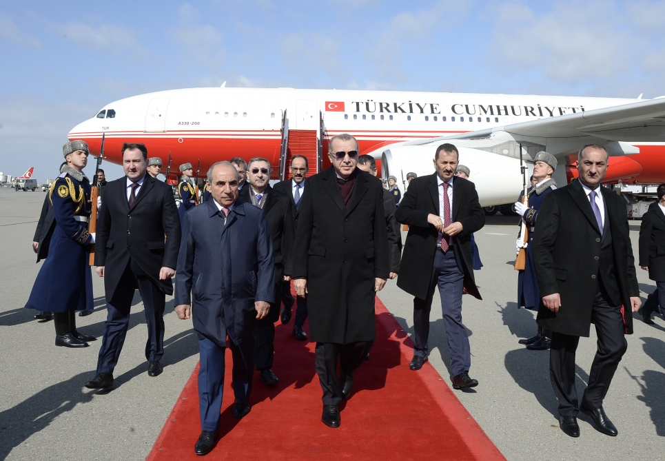 Ərdoğanın rəsmi qarşılanma mərasimi olub
