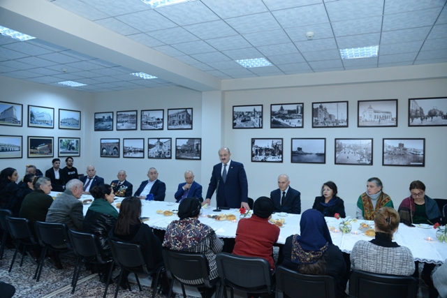 Nəsimi rayonunda Xocalı sakinləri ilə görüş keçirilib - FOTOLAR