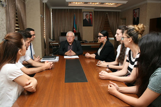 QANDALLANAN İCRA BAŞÇISI, yaxud PULYIĞAN MÜAVİNİ... - Ortaqlar uşaqların&nbsp;boğazına da şərik imişlər