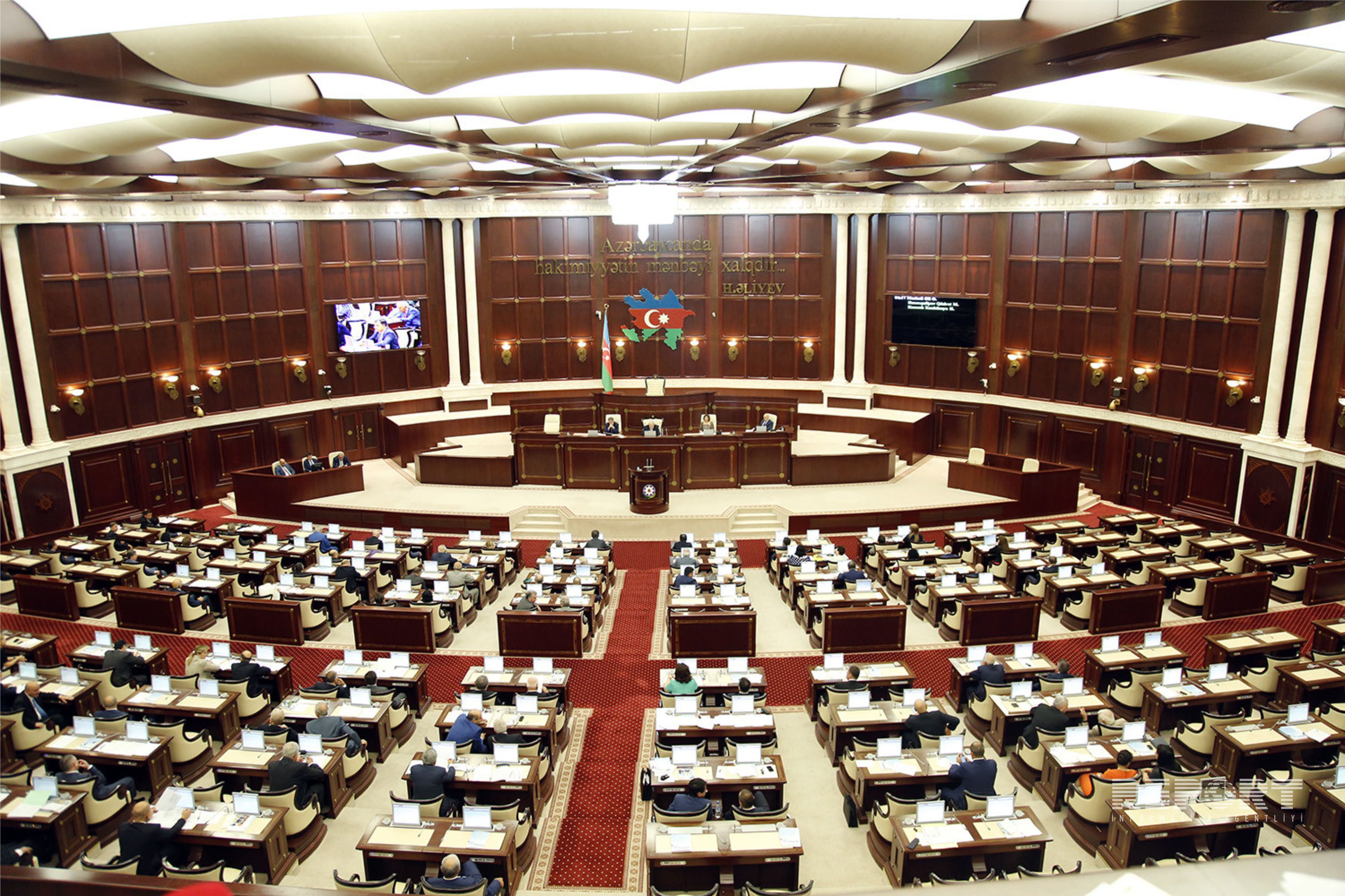 Parlamentin yaz sessiyasının işlər planı təsdiqləndi