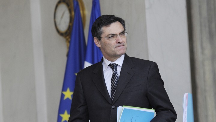 Keçmiş nazir koronavirusdan öldü