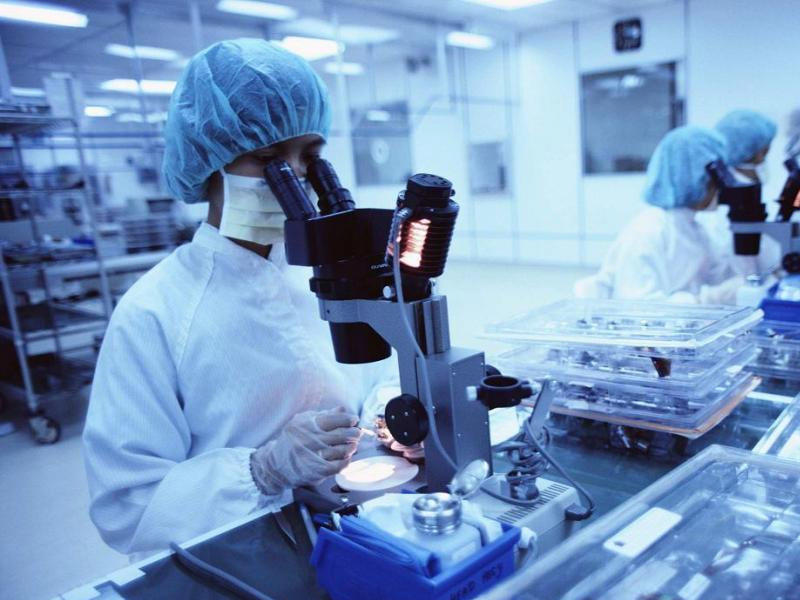 Gürcüstanda dövlət məmurları koronavirus testindən keçiriləcək