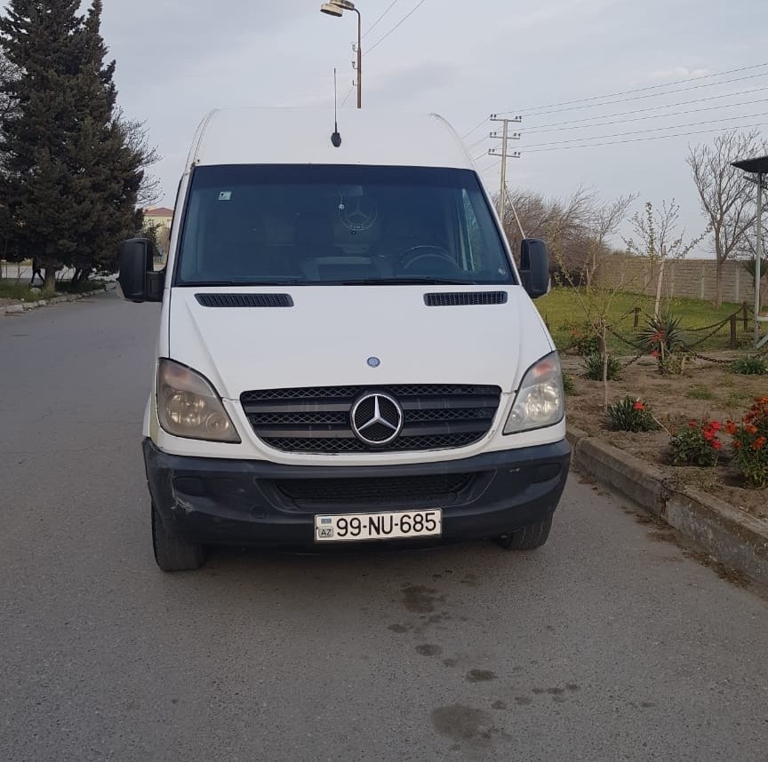 Bakıda rejim qaydalarını pozan sürücü tutuldu - FOTO