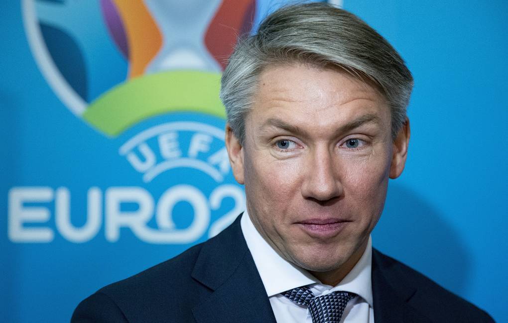 UEFA rəsmisi: "Hansısa şəhər imtina etsə, oyunlar yenidən bölüşdürüləcək"