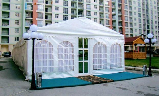 Qərargahdan yaslarla bağlı - Qərar