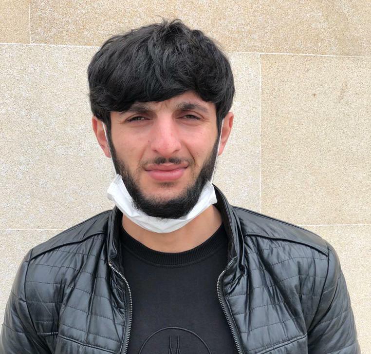 Polisə tabe olmayan şəxsə 15 sutka verildi - Bakıda + FOTO