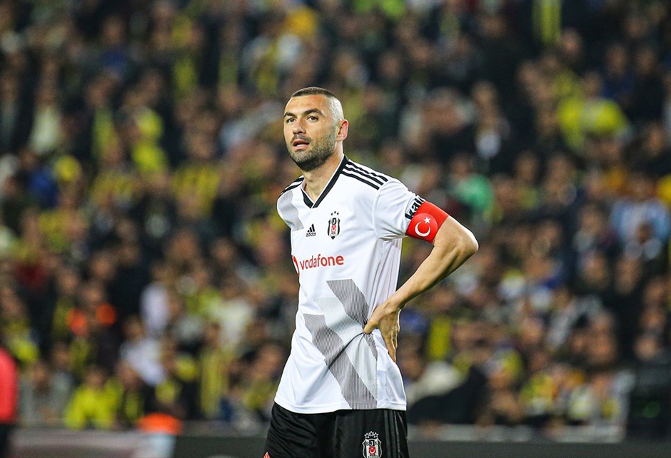 Fransada oynayan 35 yaşlı Burak Yılmaz &ldquo;Fənərbaxça&rdquo; keçdi
