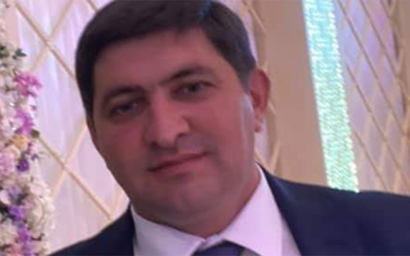 Sabiq polis rəisinə xəncərlə hücum oldu - Bakıda daha bir şok olay