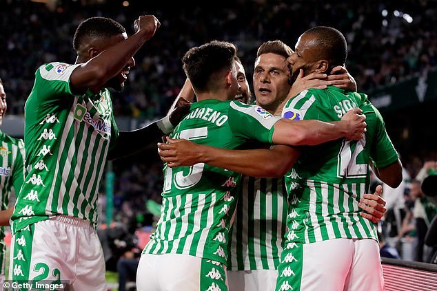 "Betis" klubunun 3 futbolçusunda&nbsp;koronavirus aşkarlanıb