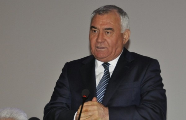 İcra başçısının oğlunun fermasında dəhşətli faciə yaşanıb - Ana fəryad edir, qarşı tərəf isə... (VİDEO)&nbsp;