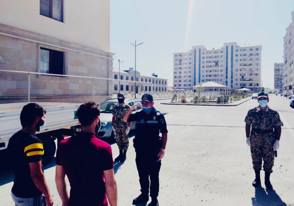 Paytaxt polisi iri supermarketlər, apteklər&nbsp;və &nbsp;yollarda gücləndirilmiş nəzarət-profilaktik tədbirləri davam etdirir - FOTOLAR