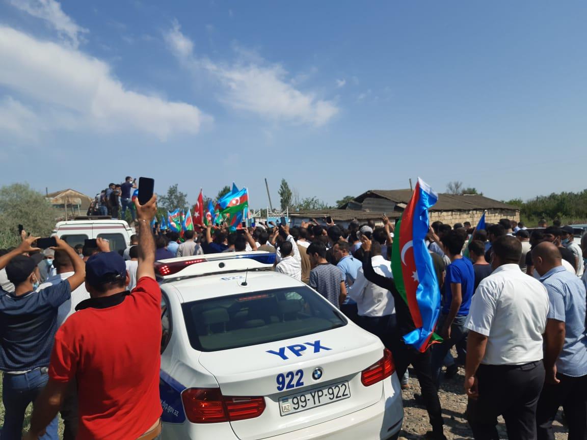 Biləsuvarda şəhid baş leytenantla vida mərasimi başlayıb