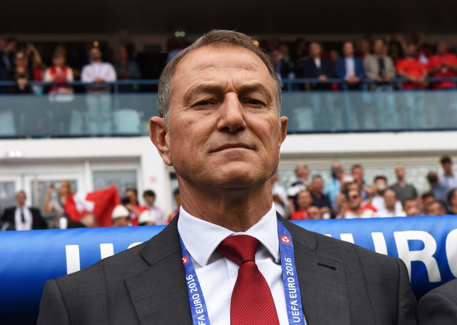 "Böyük uğurlara imza atacağıq" - Azərbaycan millisinin yeni baş məşqçisi azərbaycanca danışdı